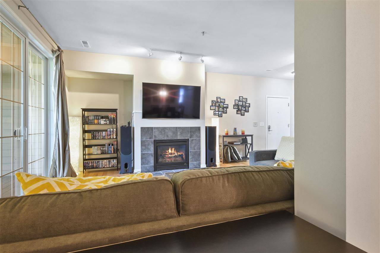 5460 Caddis Bend #203, Fitchburg, WI 53711