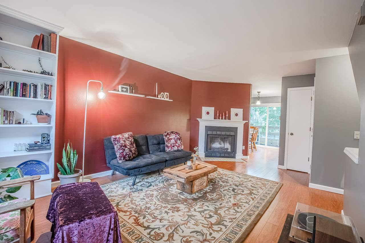 6858 Park Ridge Dr, Madison, WI 53719