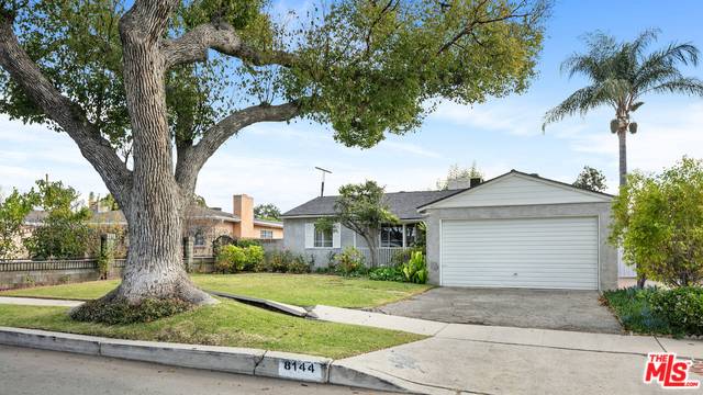 Panorama City, CA 91402,8144 BROADLEAF AVE