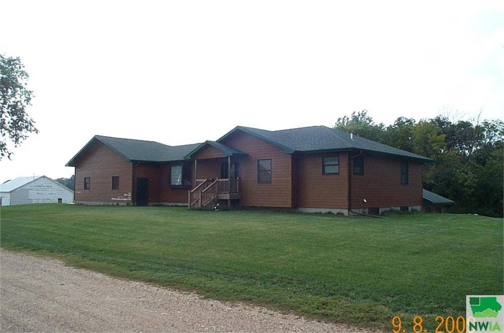 Centerville, SD 57014,46467 304 St.