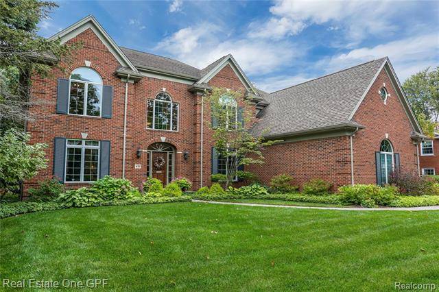 Grosse Pointe, MI 48230,437 LAKELAND ST