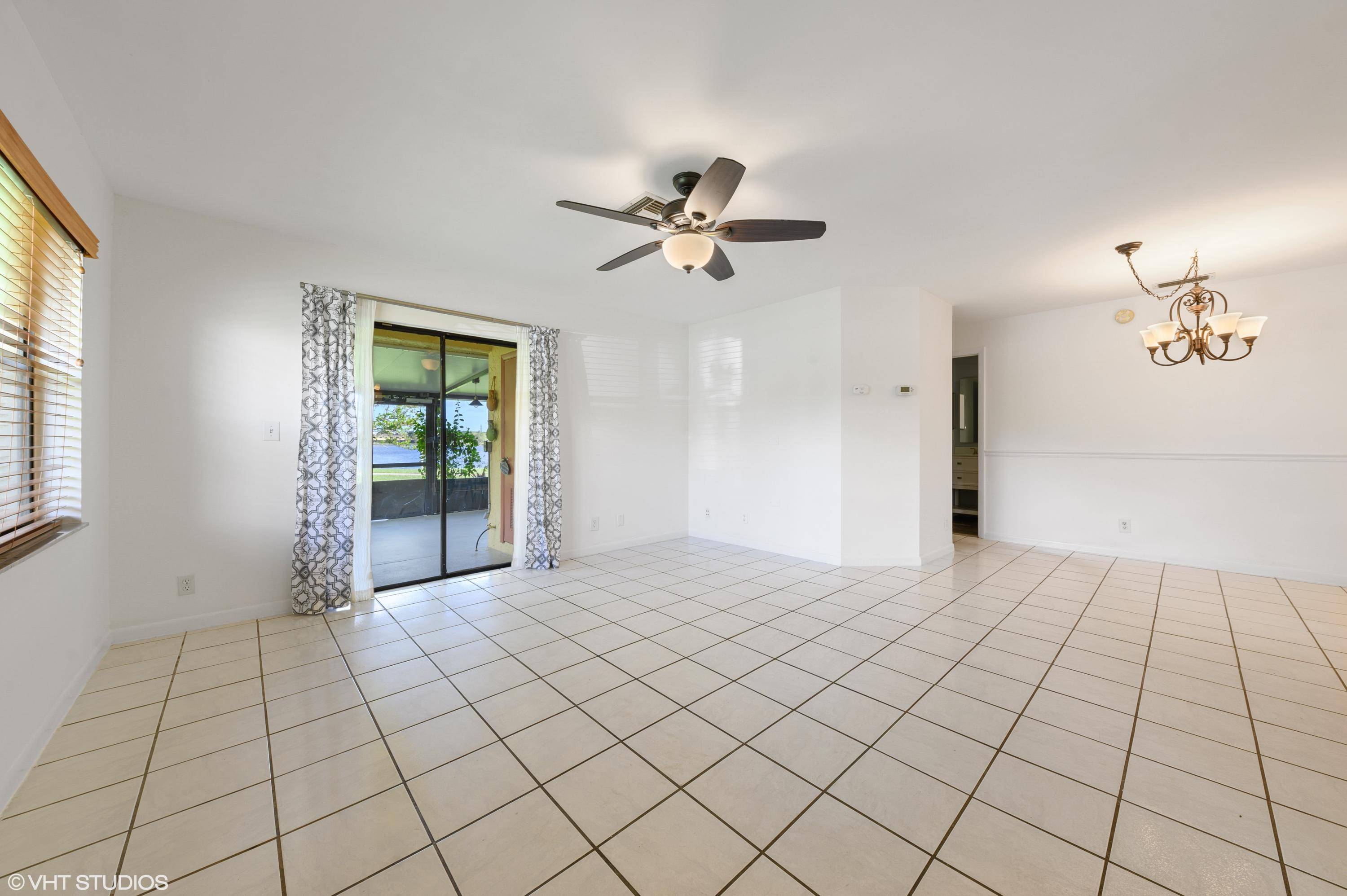 Delray Beach, FL 33484,16309 Country Lake CIR