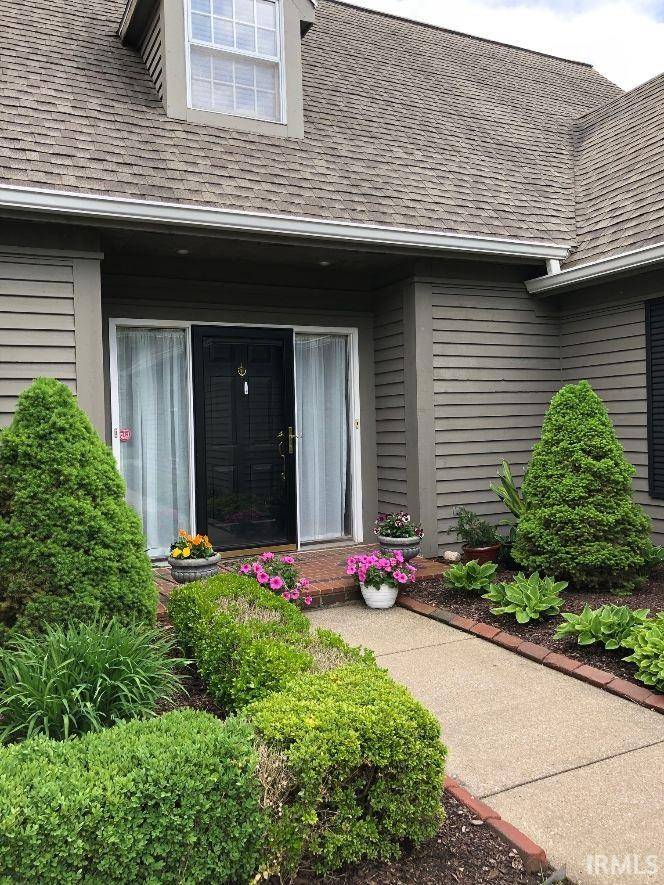 1310 Honan Drive, South Bend, IN 46614-2174