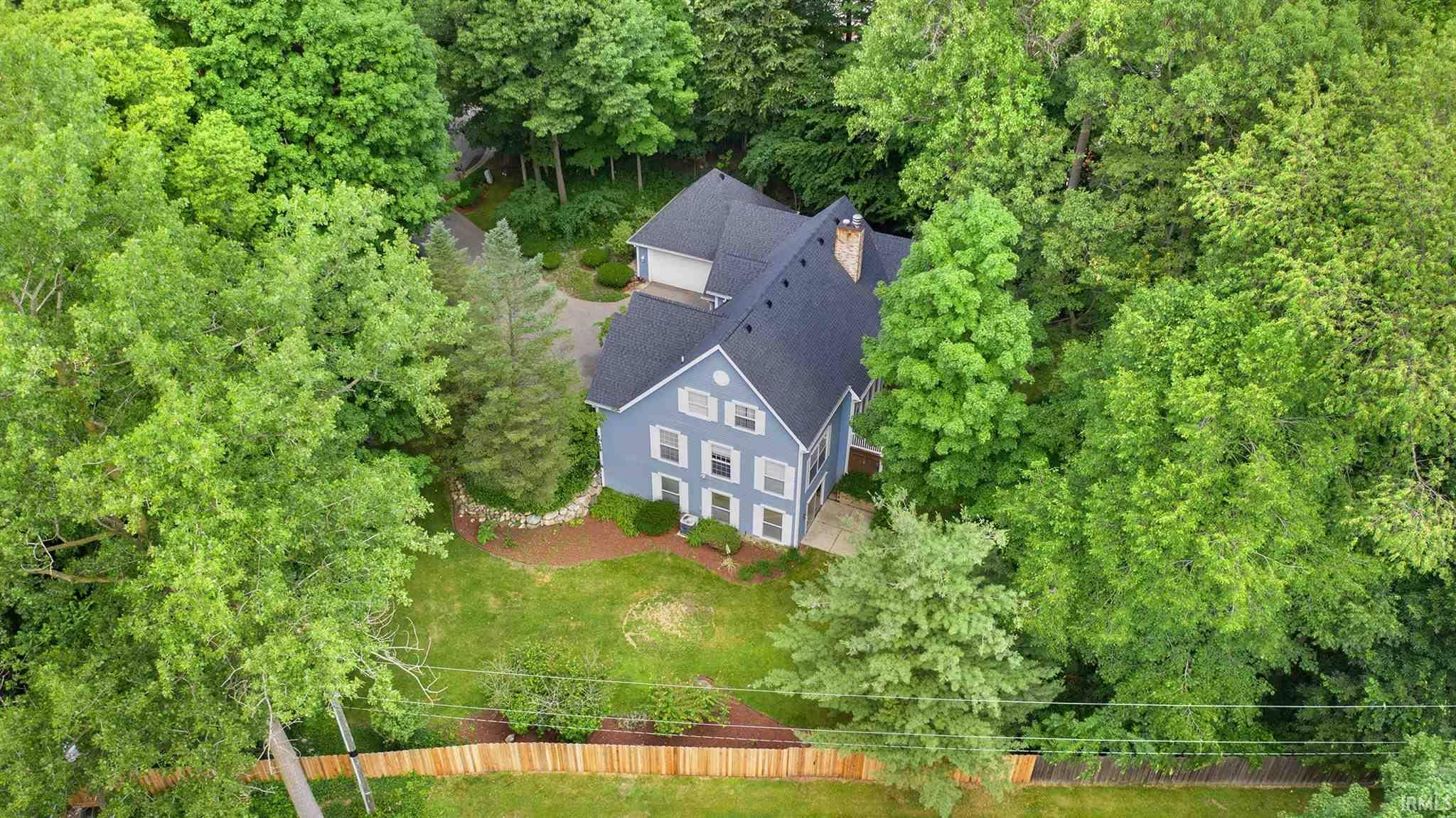 1128 Aline Court, South Bend, IN 46614-2189