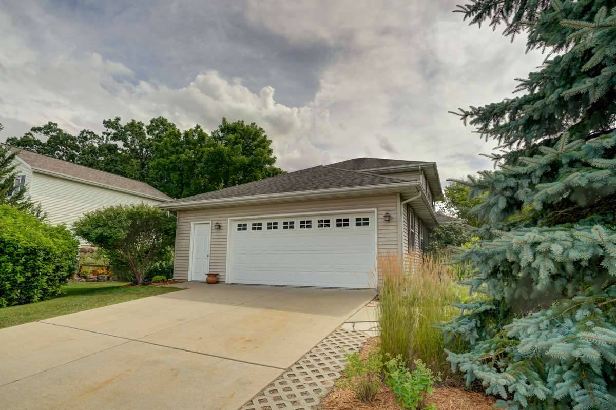 Madison, WI 53719,3833 Dolphin Dr