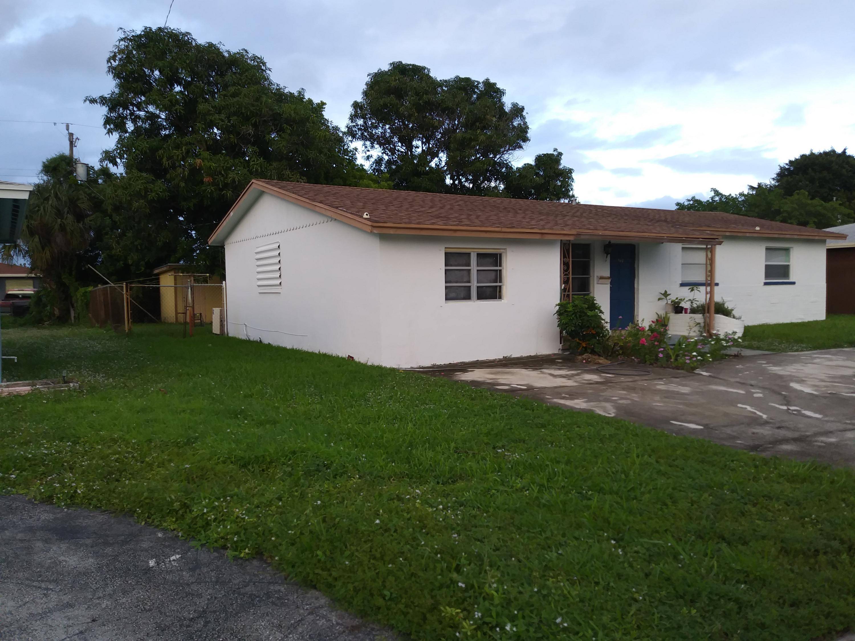 Riviera Beach, FL 33404,340 W 23rd ST