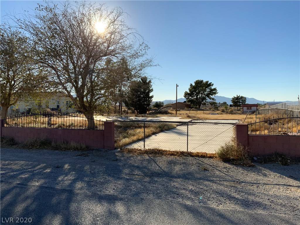 Pahrump, NV 89048,2520 Mallard Avenue