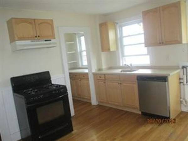 Boston, MA 02131,391 Poplar St