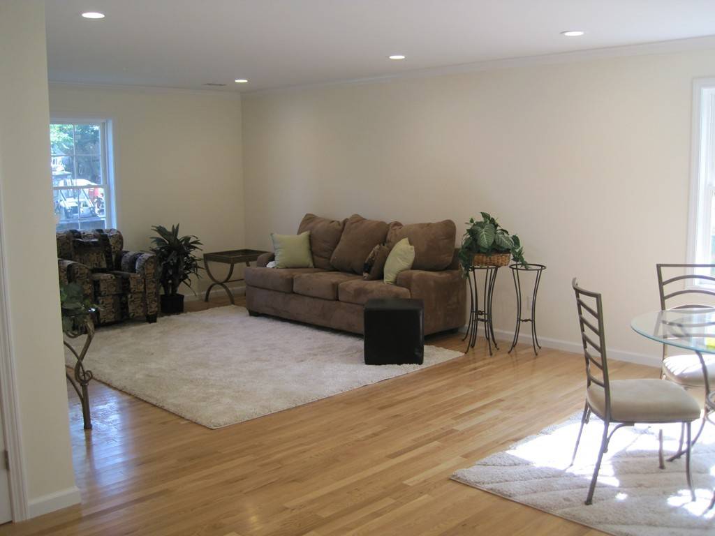 Littleton, MA 01460,8 Maplehurst RD