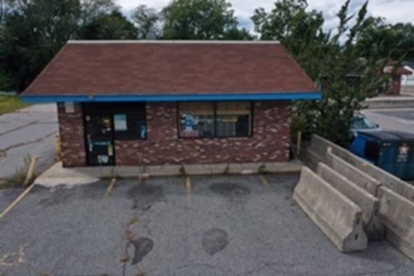 Oxford, MA 01540,233-5 Main St. & Fairlawn