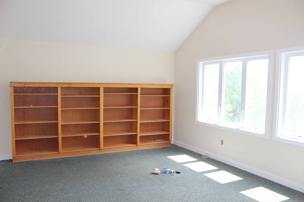 Franklin, MA 02038,480 W Central St #2