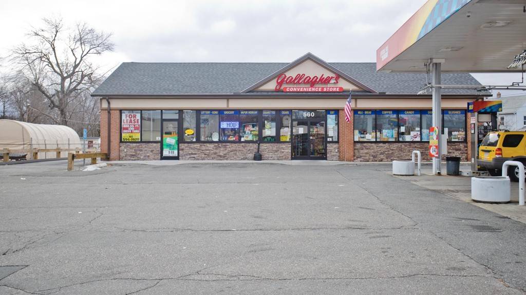 Chicopee, MA 01020,560 East St #1
