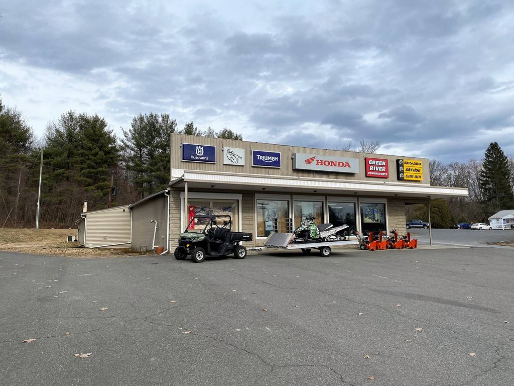 Gill, MA 01354,1 Main RD