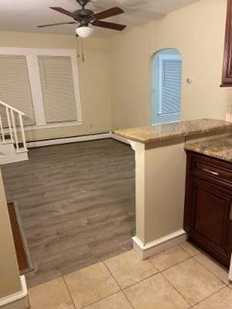 Swansea, MA 02777,7 Maple St