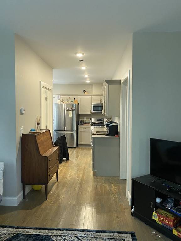 Cambridge, MA 02143,13 Line st #13