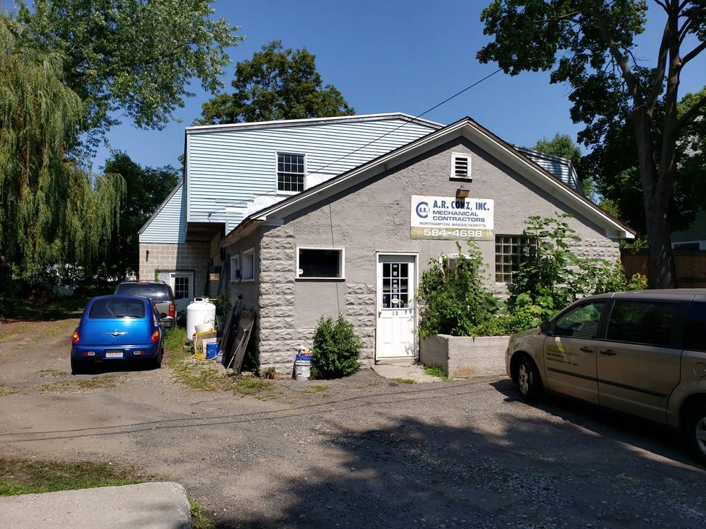 Northampton, MA 01060,23 Hooker Ave