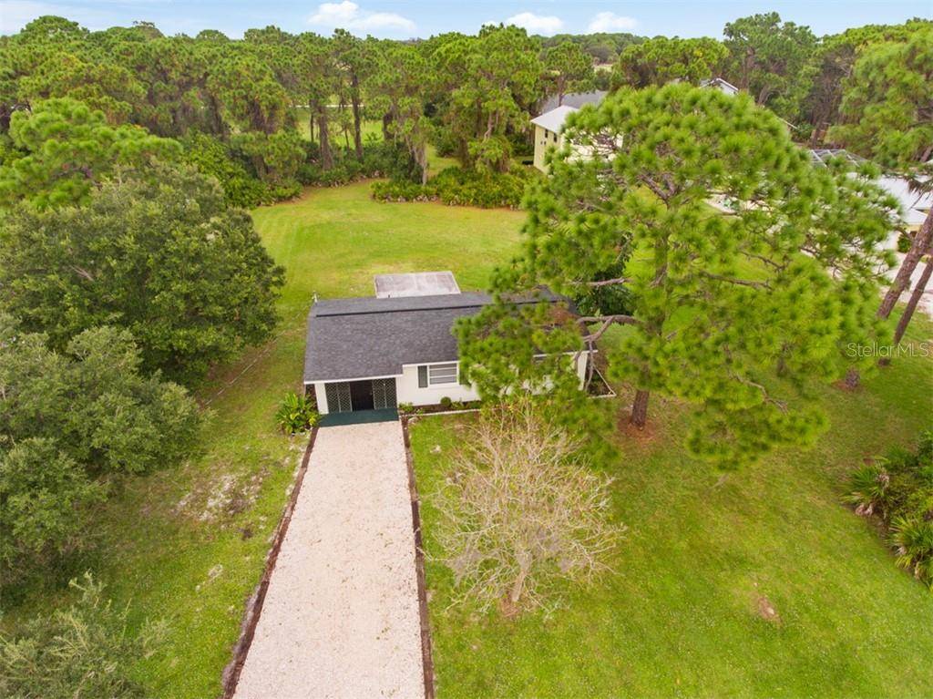 Englewood, FL 34223,860 BAYSHORE DRIVE