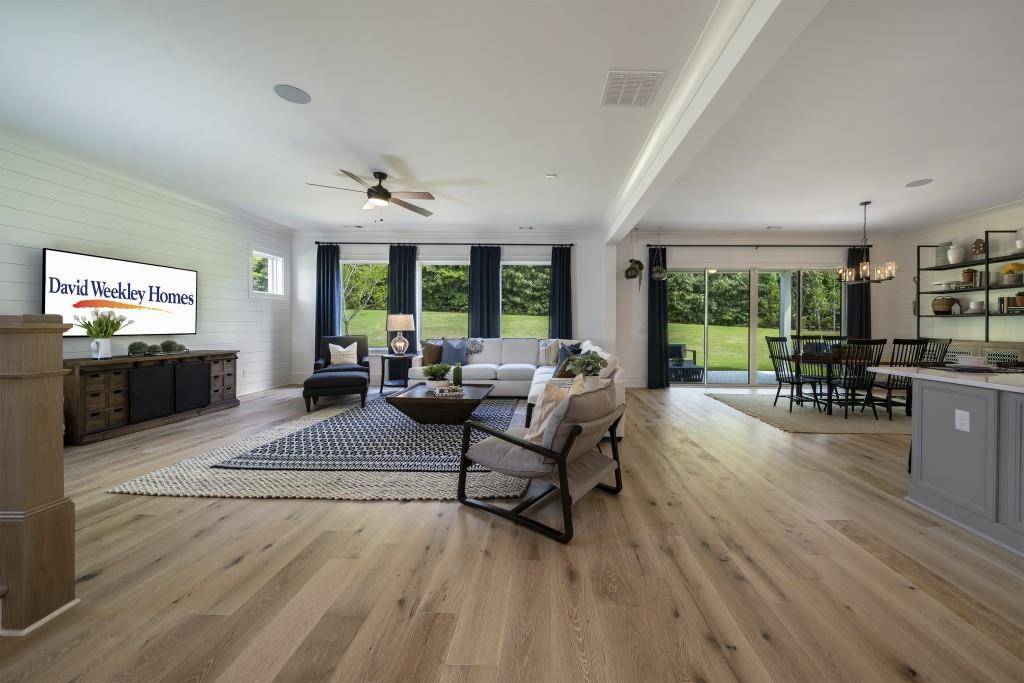 Roswell, GA 30075,16300 Grand Litchfield DR