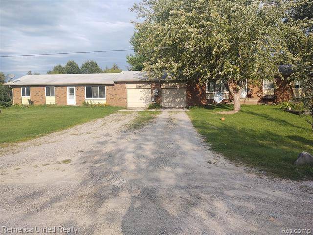 Genoa Twp, MI 48843,2895 SPRING HILL DR # /2897