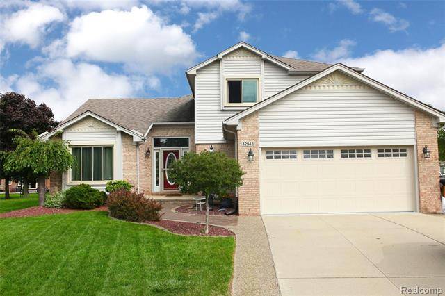 Clinton Twp, MI 48038,42948 IAN CRT