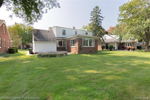 Grosse Pointe Woods, MI 48236,1170 ELFORD CRT