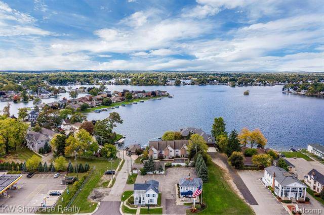 Lake Orion Vlg, MI 48362,42 PARK ISLAND DR