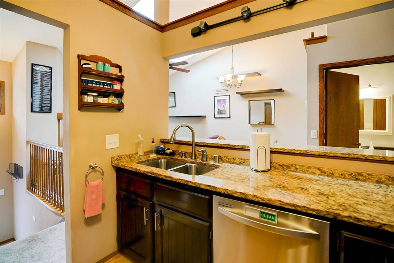Madison, WI 53705,33 Hickory Hollow Dr