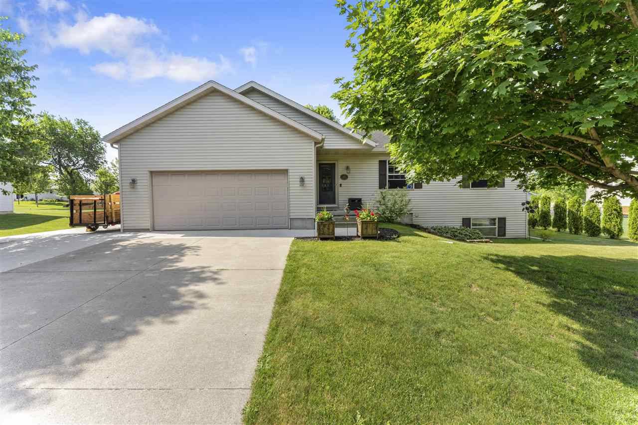 Poynette, WI 53955,453 Sunset Dr