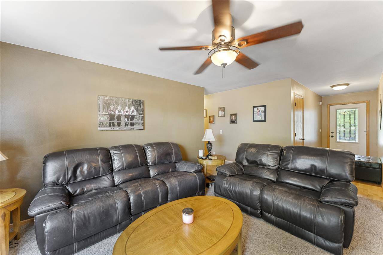Poynette, WI 53955,453 Sunset Dr