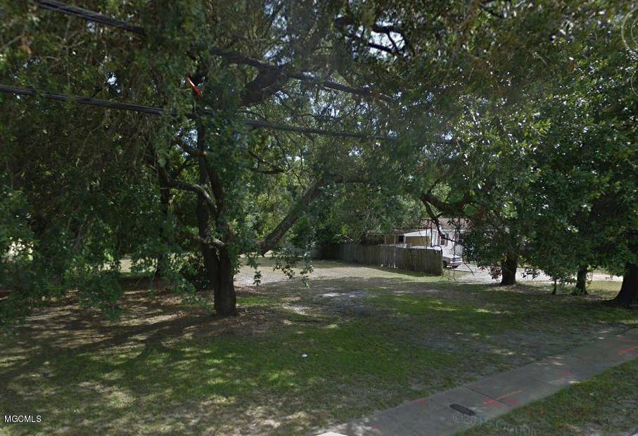 Gulfport, MS 39507,36 Pass Rd