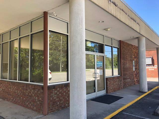 Southern Pines, NC 28387,735 S Bennett Street