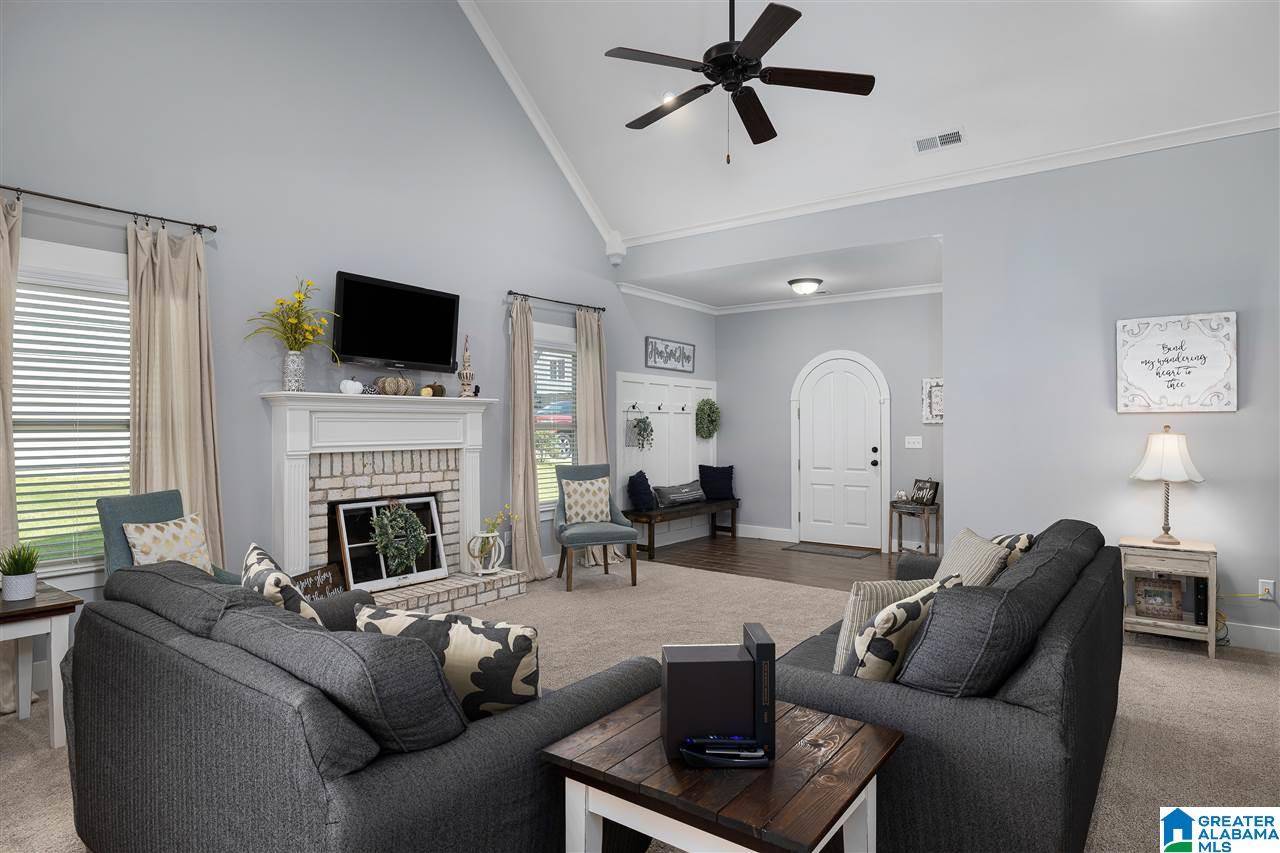 Calera, AL 35040,1096 GARNET DR