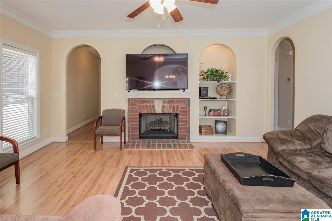 5504 GARDEN VALLEY LN, Clay, AL 35126