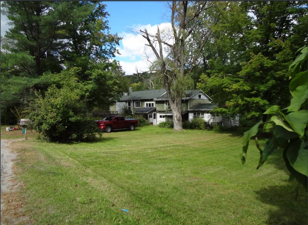 Bolton, VT 05676,647 Duxbury RD