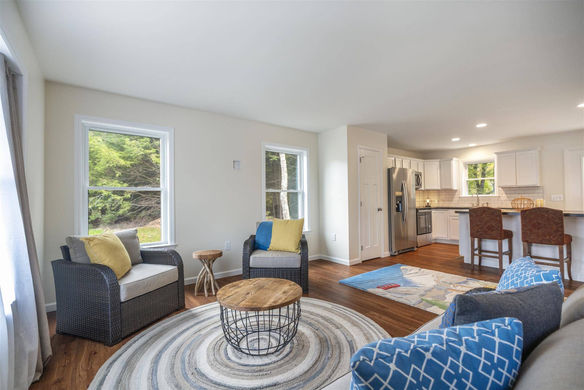 Holderness, NH 03245,817 NH Route 175
