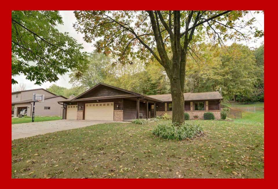 Mcfarland, WI 53558,5302 Valley Dr