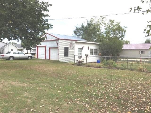 211 W Kansas St, Boscobel, WI 53805