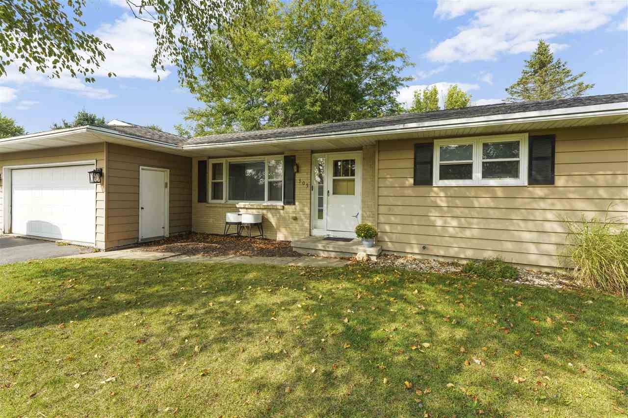305 Lucille St, Verona, WI 53593