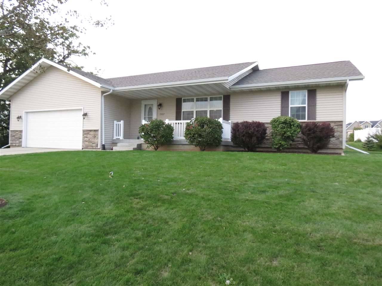 Baraboo, WI 53913,1527 Tillberry Dr