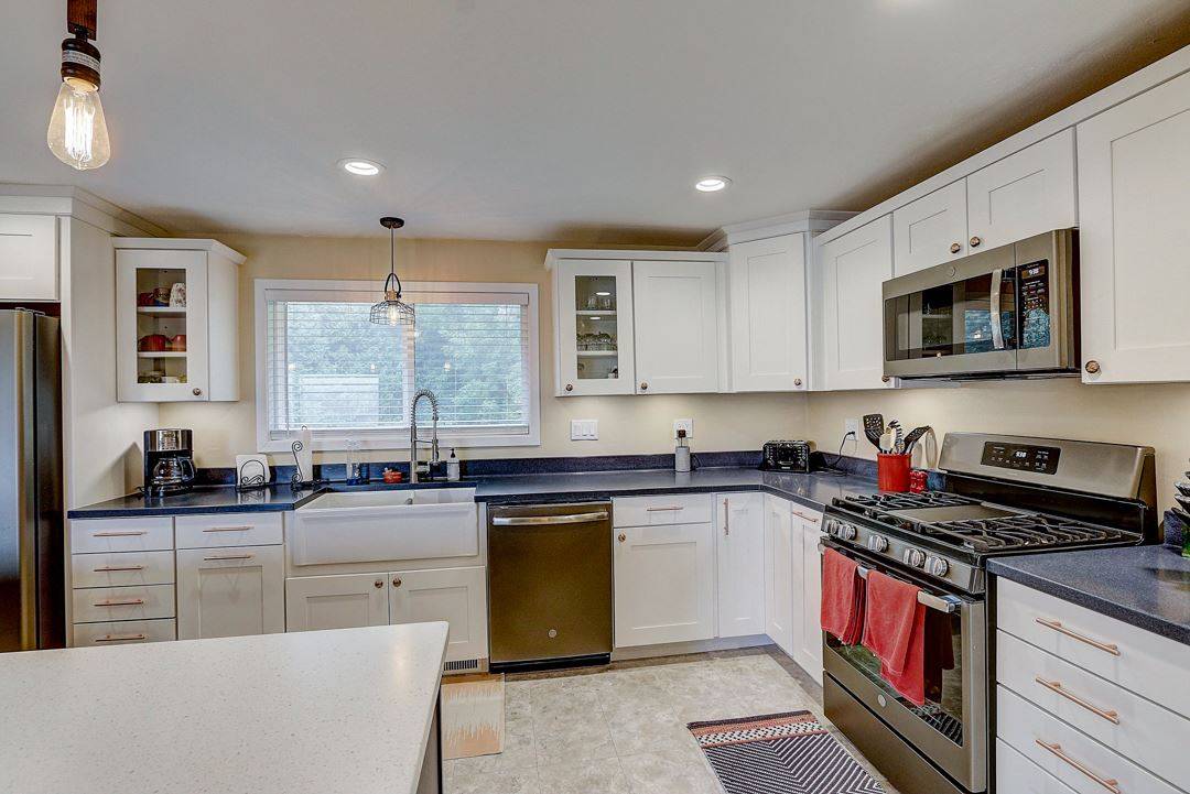 2628 Cochise Tr, Fitchburg, WI 53711