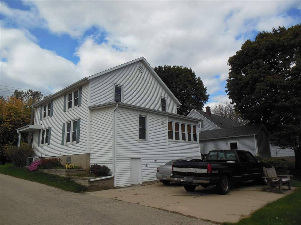 Sun Prairie, WI 53590,501 Columbus St