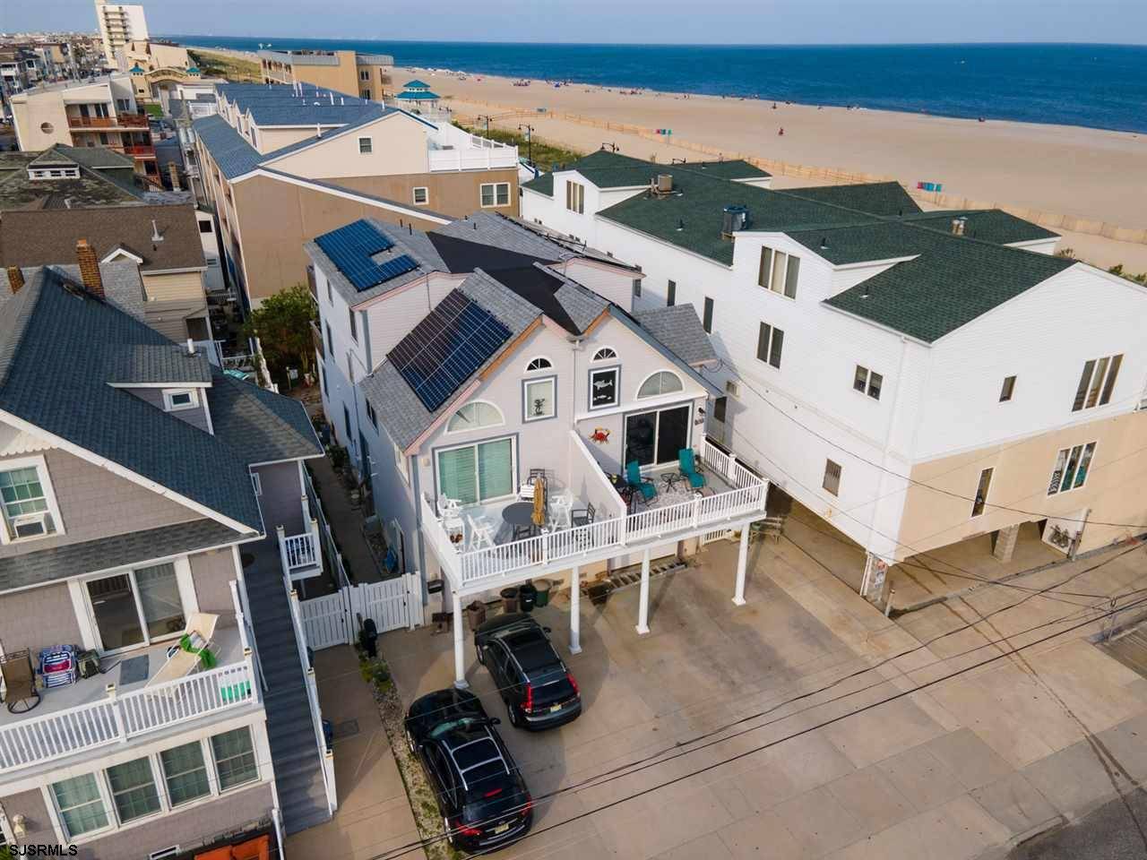 Sea Isle City, NJ 08243,15 E 43rd Street