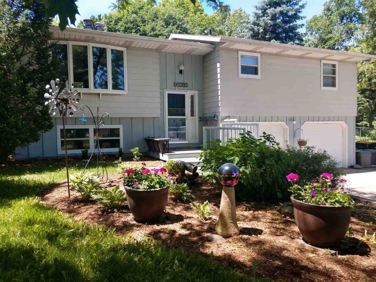 Cottage Grove, WI 53527-9639,2610 Simpson Dr