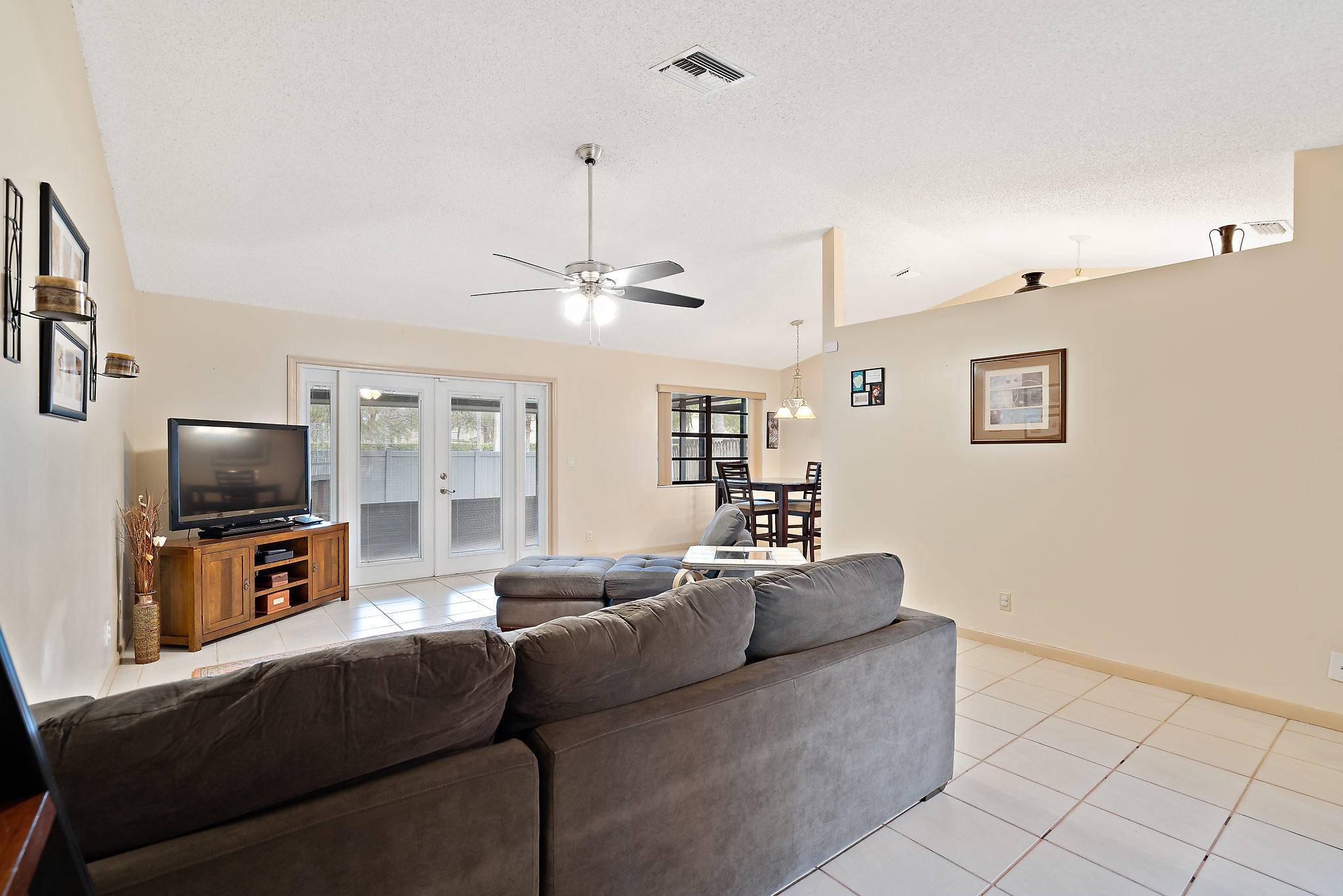 Jupiter, FL 33458,142 Greentree CIR