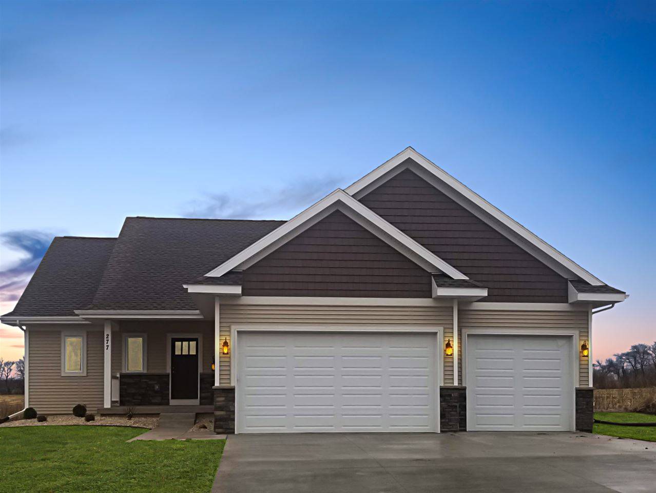 277 Stoddard Dr, Oregon, WI 53575