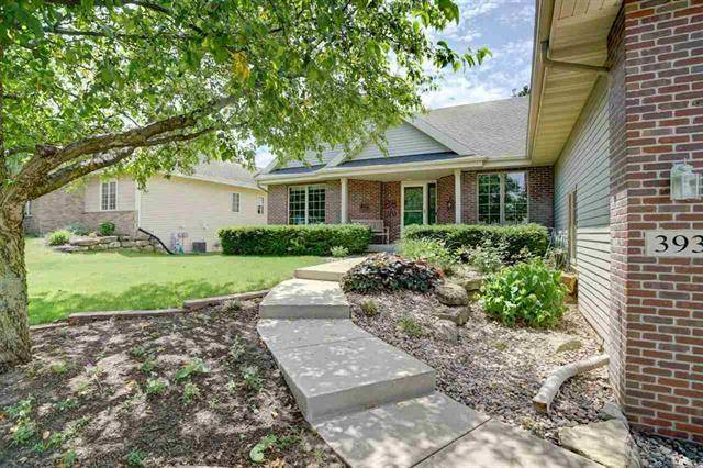 393 Riviera St, Oregon, WI 53575