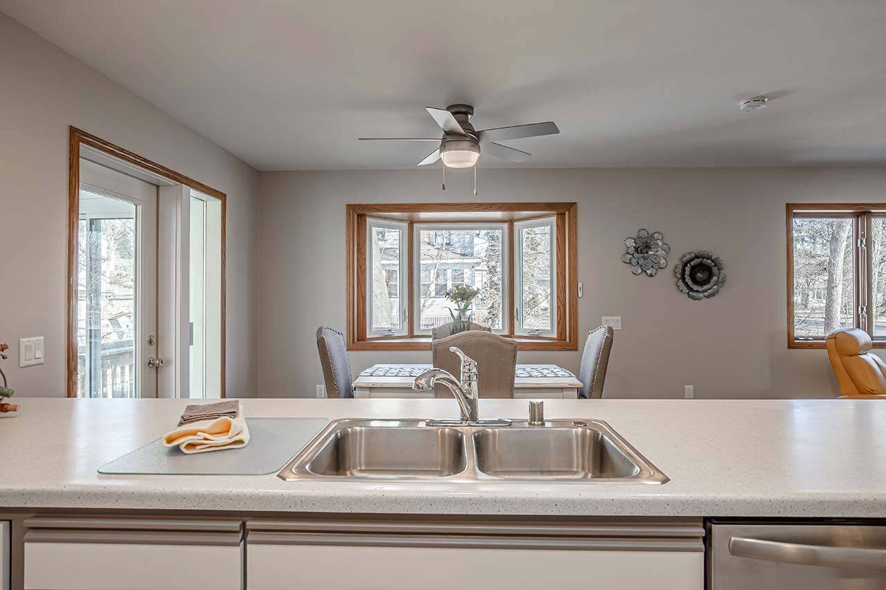Mcfarland, WI 53558,5312 BROADHEAD ST