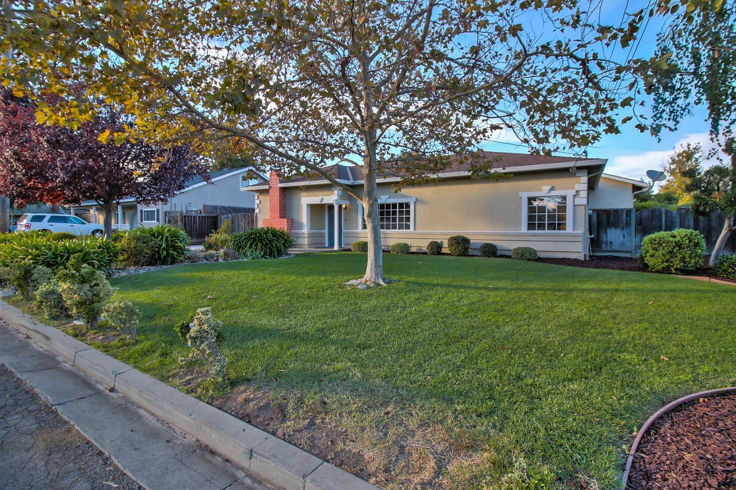 San Jose, CA 95130,1021 Carola AVE