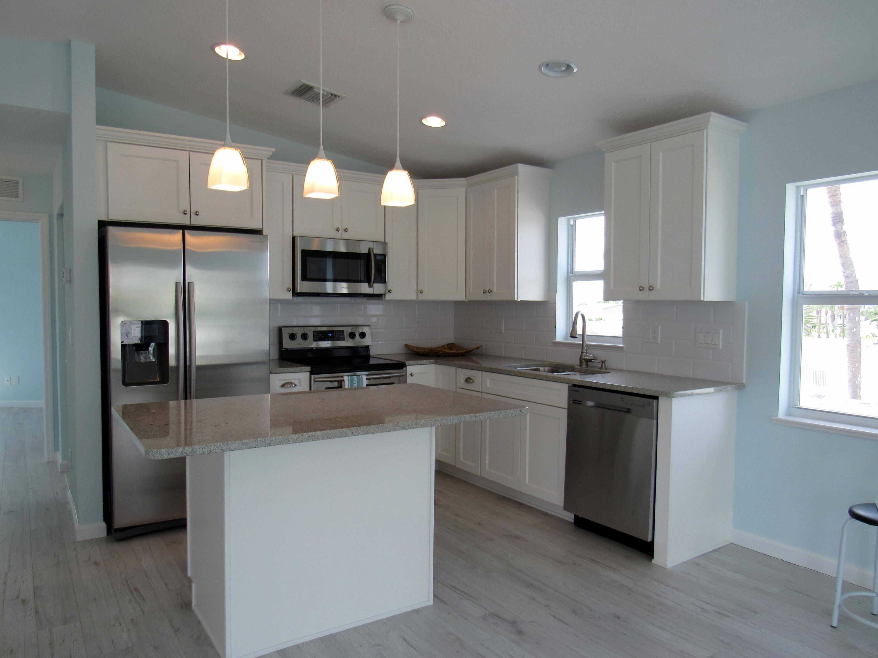 Jensen Beach, FL 34957,10725 S Ocean DR 327