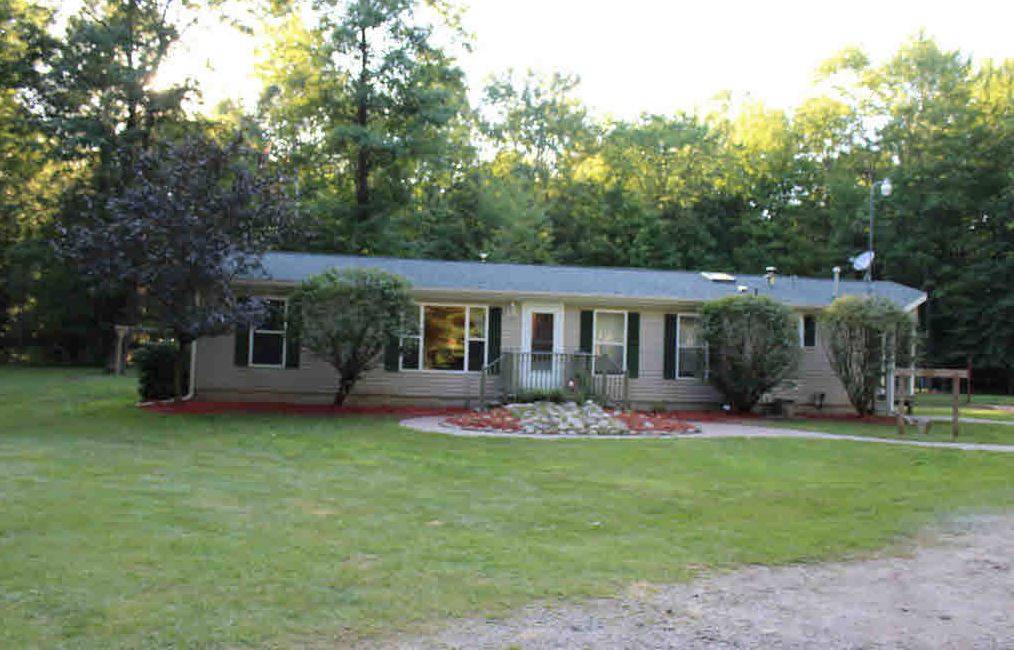 Midland, MI 48640,1346 S Ten 1/2 Mile RD